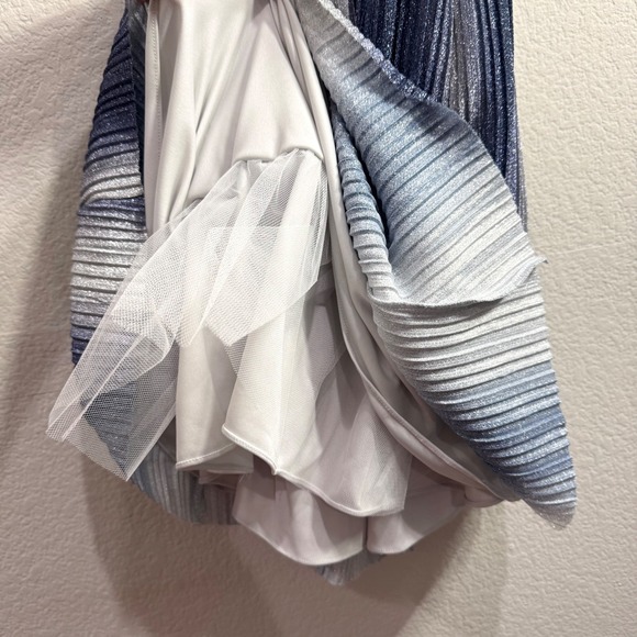 AQUA Cocktail‎ Mini Dress Medium Metallic Gradient Ombre Spaghetti Strap V-Neck - Picture 12 of 13